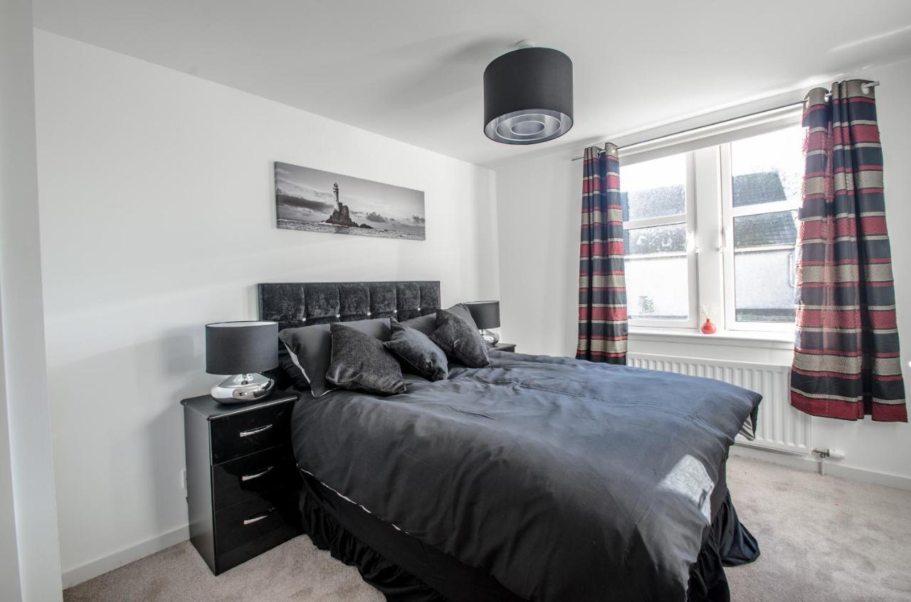 Orange Apartments Polmuir Gardens Only 7 Minutes To City Centre Aberdeen Exterior photo